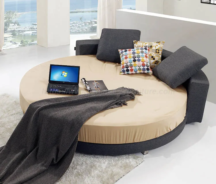 Round Bed