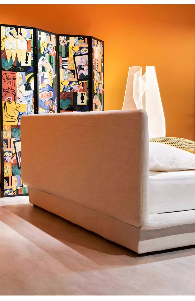 เตียงหรู