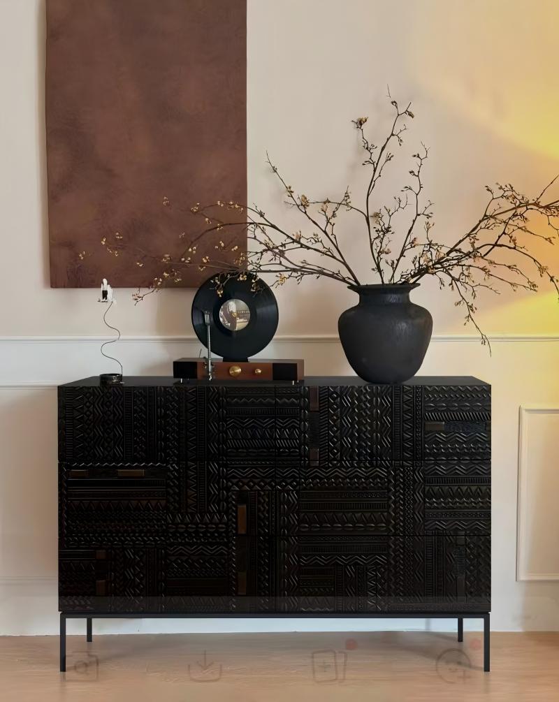 Black texture, solid wood frame, vintage style. Calm and sophisticated, serving both storage and display purposes.