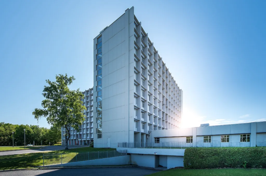 Apartment project case