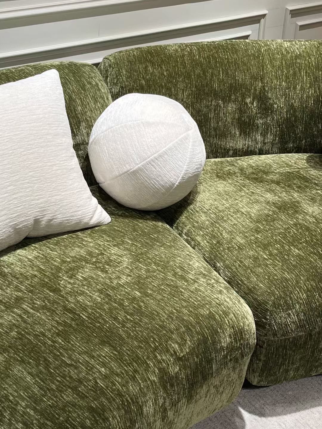 Modern Curved Modular Sofa with Integrated Side Table image 5 Modern Curved Modular Sofa with Integrated Side Table