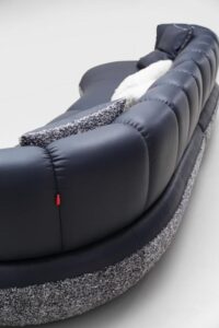 HD2402 catalogue close-up showing the back and upholstered base