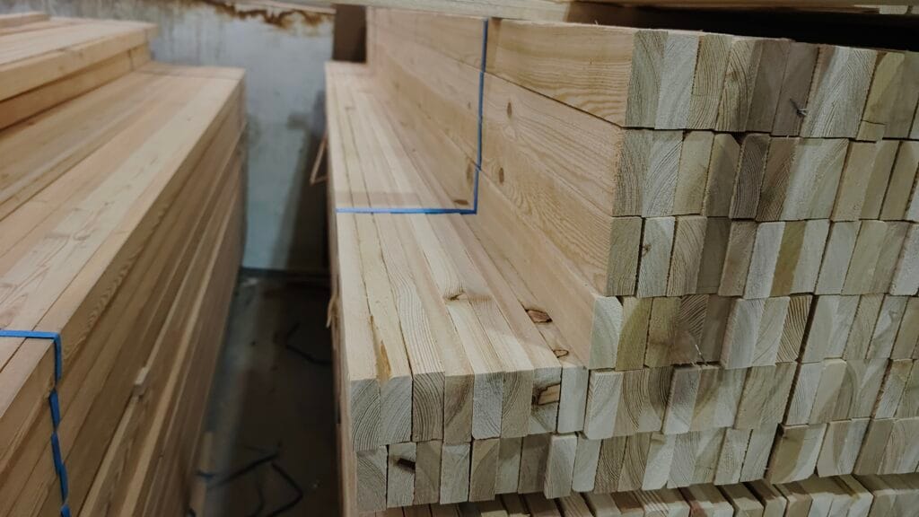Bundled wood components from the Lenatees production archive